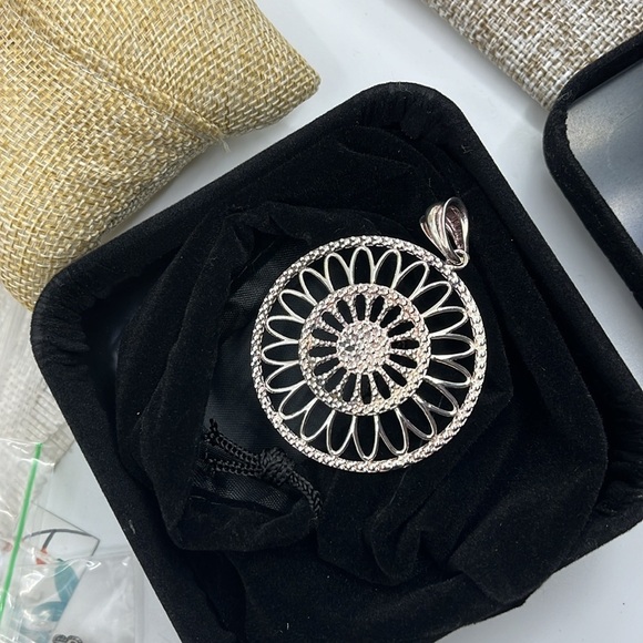 🌟 Vintage Milor Italy 925 Silver Filigree Pendant - Picture 5 of 11